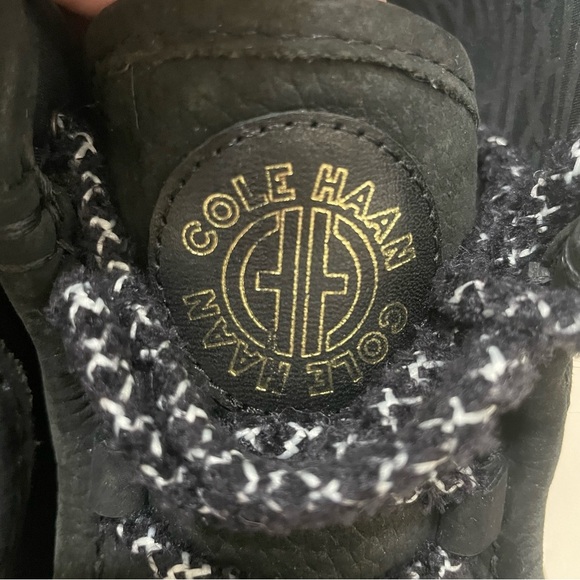 Cole Haan Women's 7.5 B All Day Summit Chukka Bootie Black Boots - Picture 6 of 15